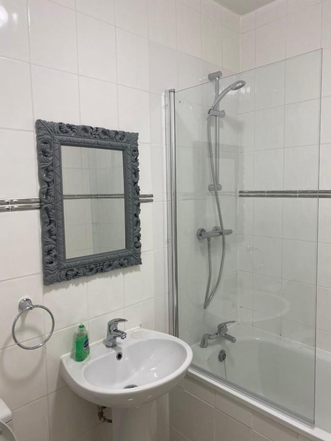 Westgate Apartments Нюкасъл ъпон Тайн Екстериор снимка