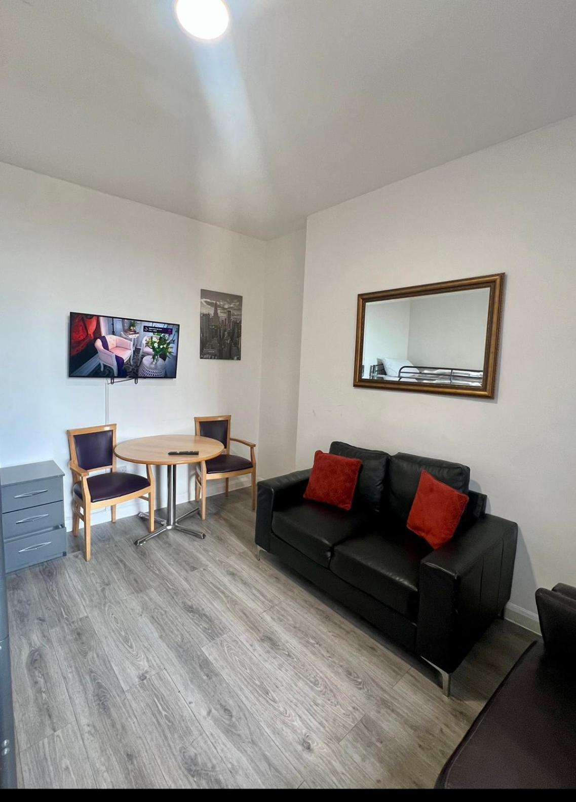 Westgate Apartments Нюкасъл ъпон Тайн Екстериор снимка